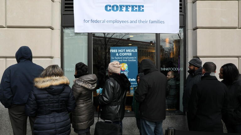 Lost pay, dwindling business afflict D.C. due to shutdown