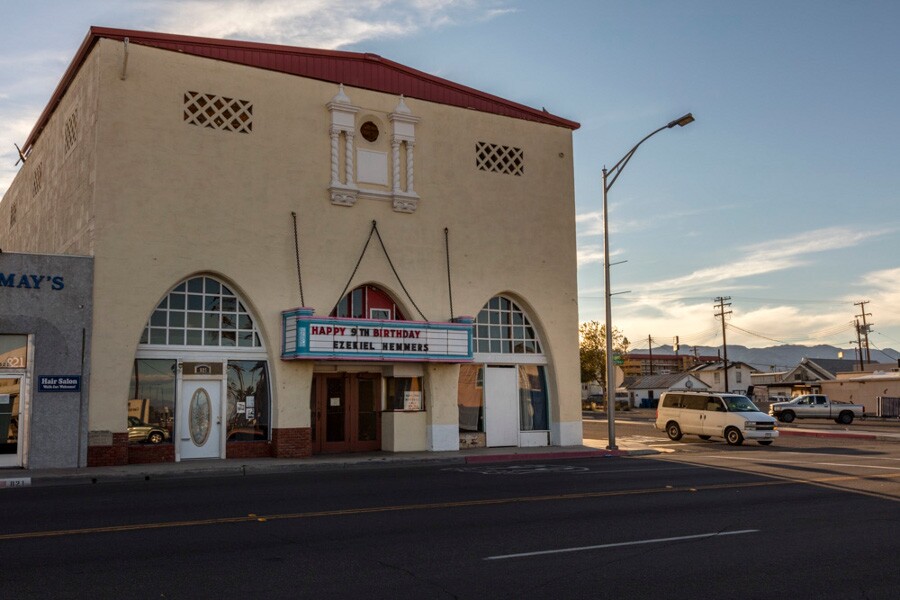 mojave_desert_needles_movie_theater.jpg
