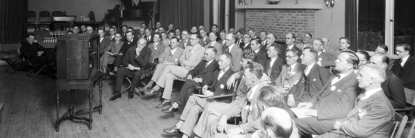 Radio Audience, 1928 (cropped for header)