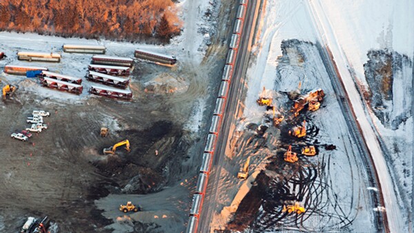 Cleanup at the 2013 derailment and spill near Casselton, ND | Photo: Ann Arbor Miller/Greenpeace