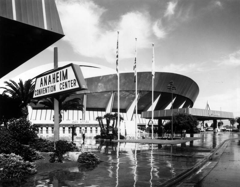 Anaheim Convention Center, 1975 | Herald Examiner Collection/LAPL