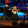 Jimmy Webb, Vince Gill, Lyle Lovett and Ashley Campbell perform "Highwayman"
