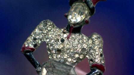 Appraisal: 20th Century En Tremblant Pin