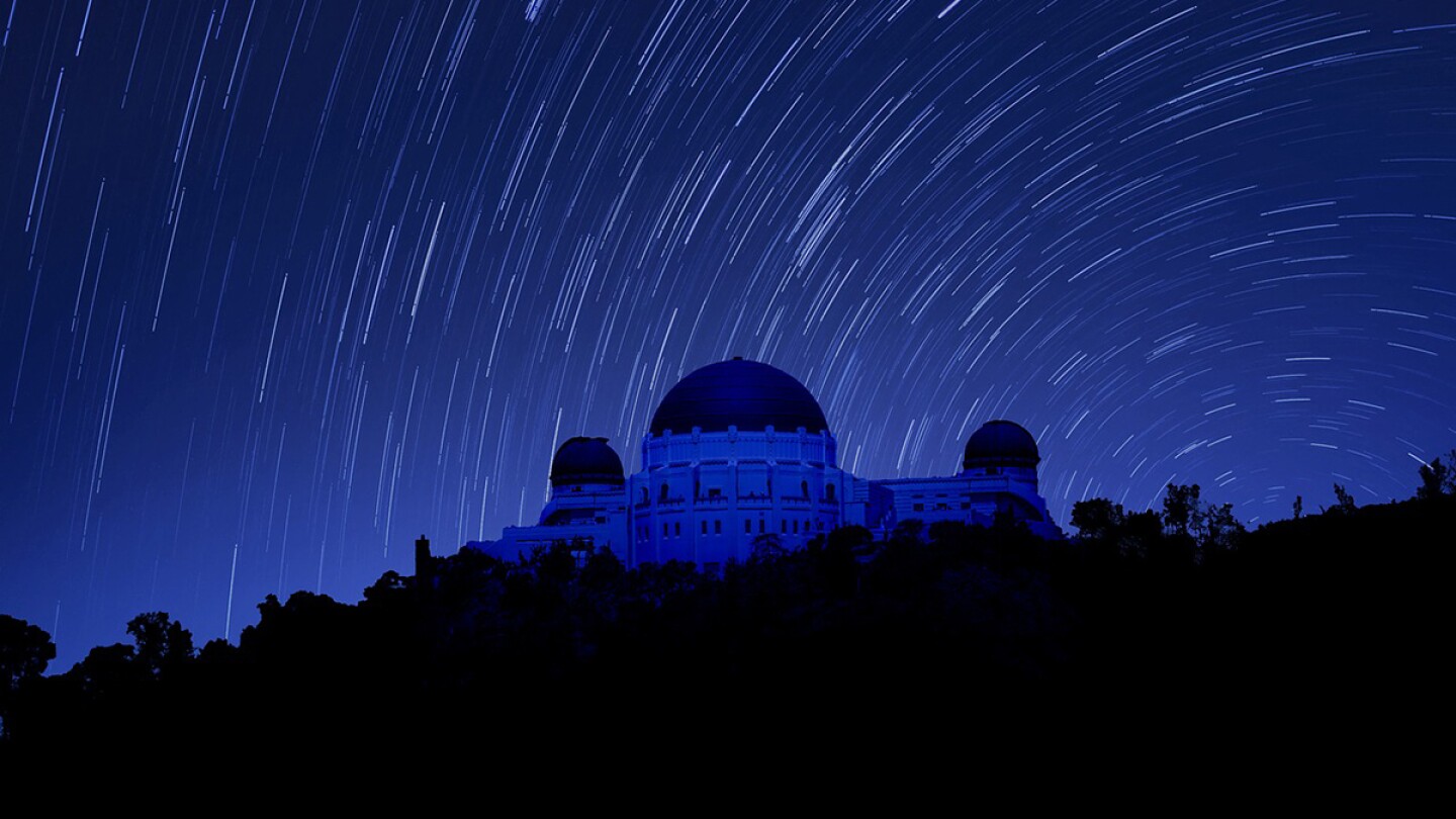 Top Image: Griffith Observatory at night. | mimoulamiou/Needpix