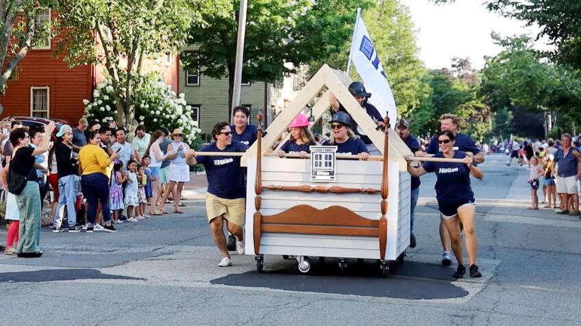E14 | Newburyport Forever House | Bed Race