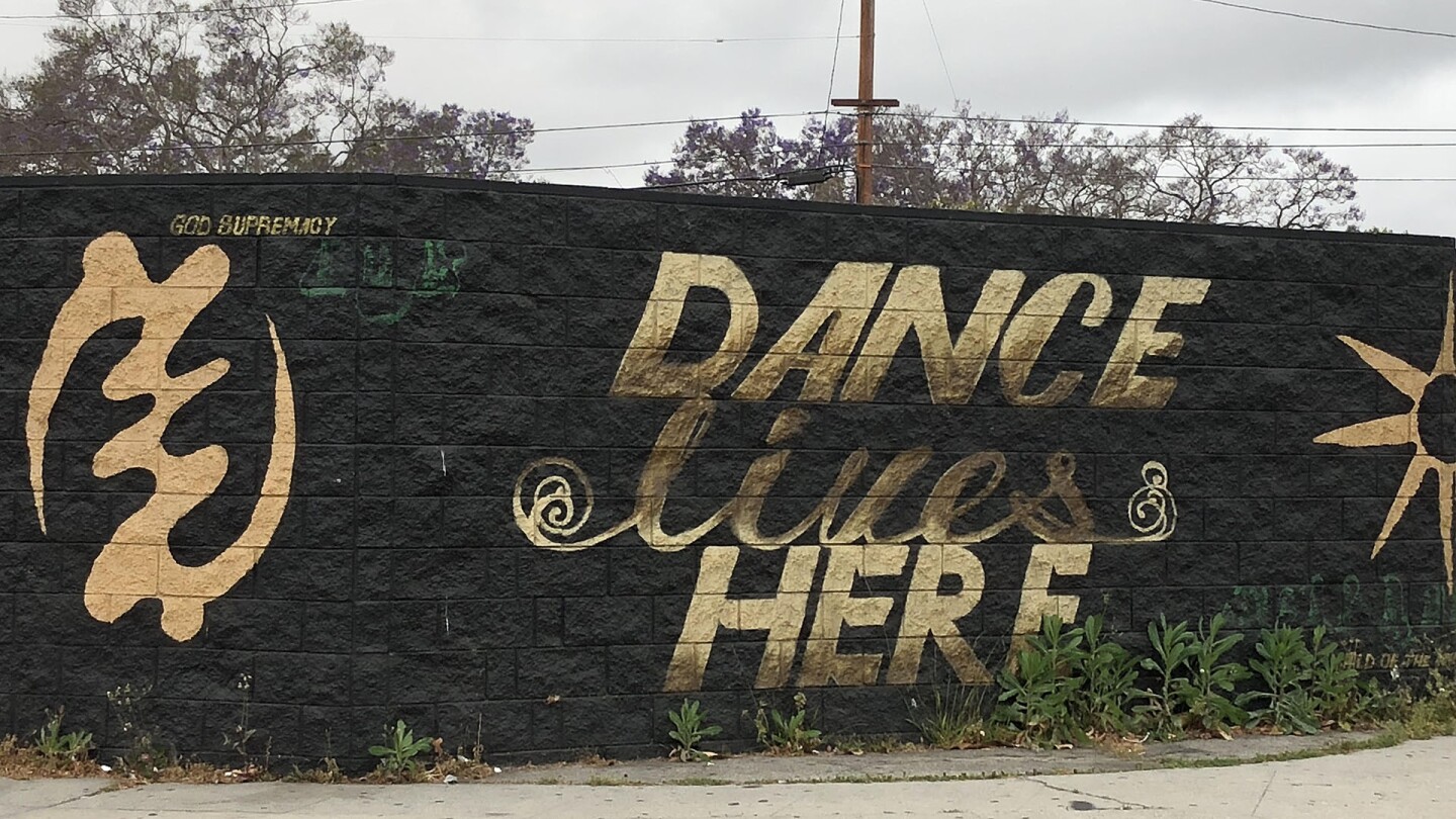 "Dance Lives Here" mural on Crenshaw