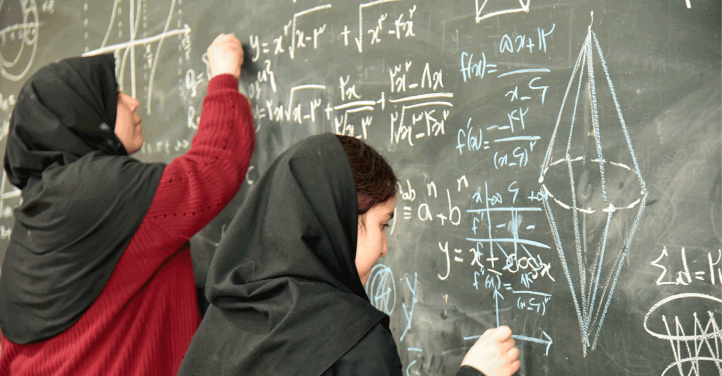 Secrets of the Surface: The Mathematical Vision of Maryam Mirzakhani