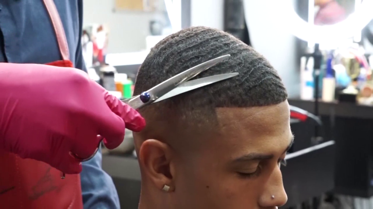 907: Edge It Up Hair Studios