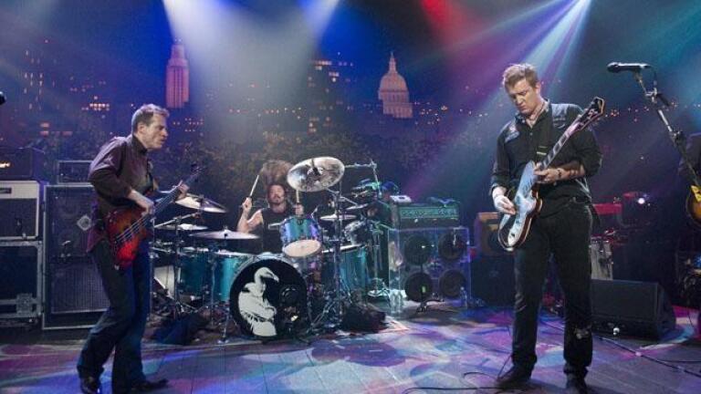 Them Crooked Vultures - Preview