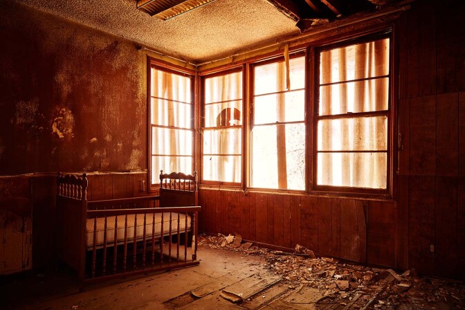 Room with Crib – Administration Building – Whittaker-Bermite Site – Santa Clarita, CA – 2017 | Osceola Refetoff