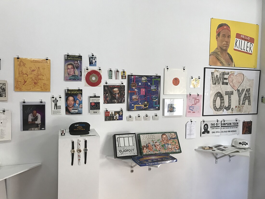 O.J. Simpson Memorabilia | CNS