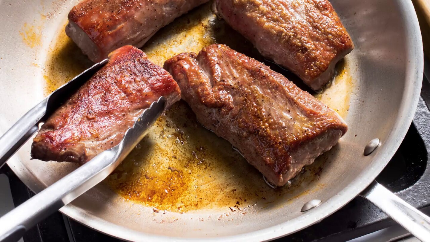 perfect pan-seared pork tenderloin steaks