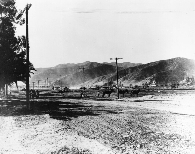 Sunset Boulevard in Hollywood, ca.1905. Courtesy of the USC Libraries - California Historical Society Collection.