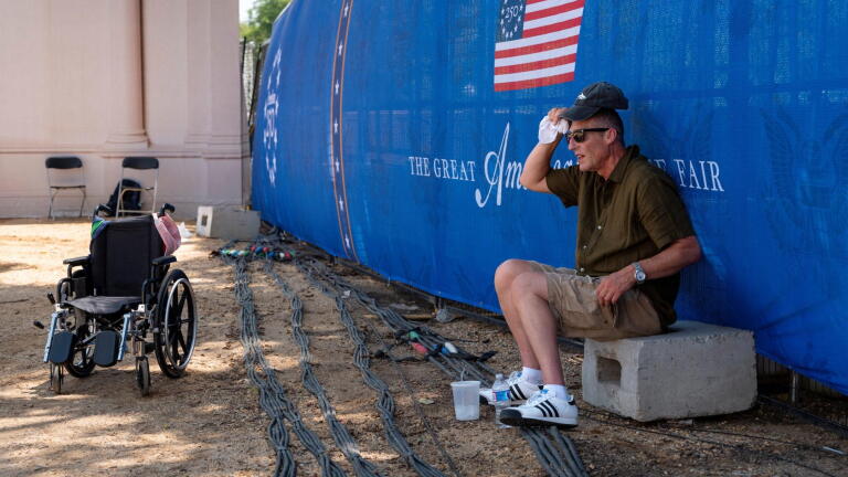 Record heat engulfs parts of the U.S. ahead of July 4th