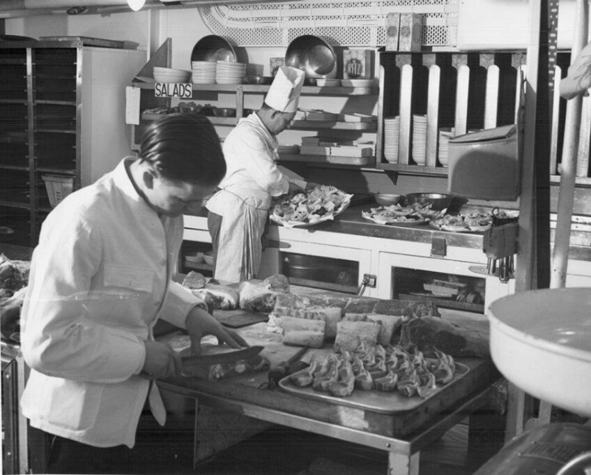 crew_kitchen_no8.jpg