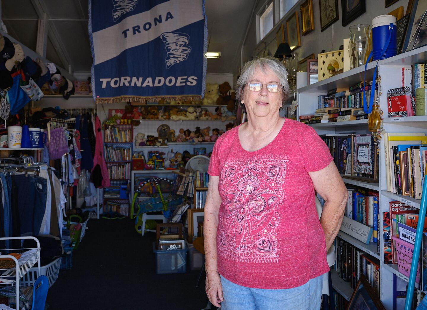Linda Funke, Thrift shop, Trona, Ca. | Osceola Refetoff