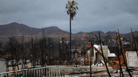News Wrap: Man charged with starting Pacific Palisades fire
