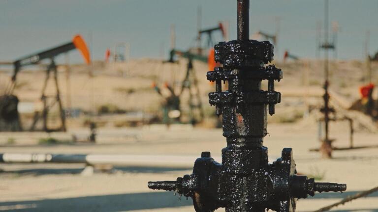 The Fight to End Oil Drilling in Los Angeles (Preview)