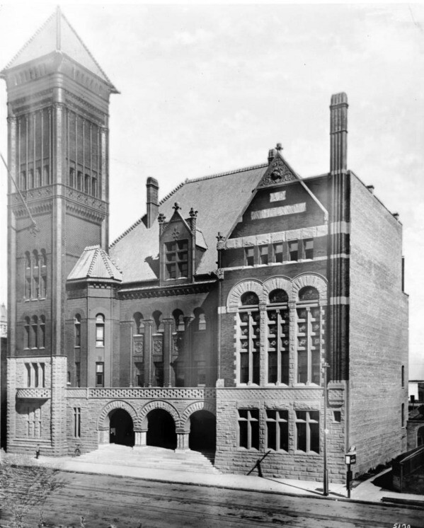 In 1888, Los Angeles' new city hall opened on the east side of Fort Street between Second and Third. Courtesy of the USC Libraries - California Historical Society Collection.