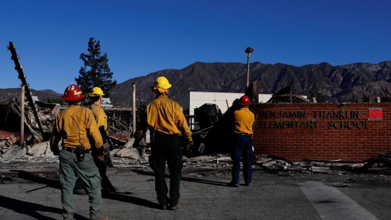 Students keep learning after wildfires destroy schools