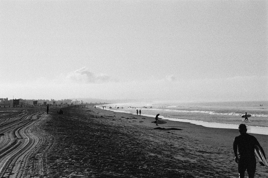 sarah_soquel_morhaim_photography_the_sun_rises_in_the_east_but_i_walk_west.jpg