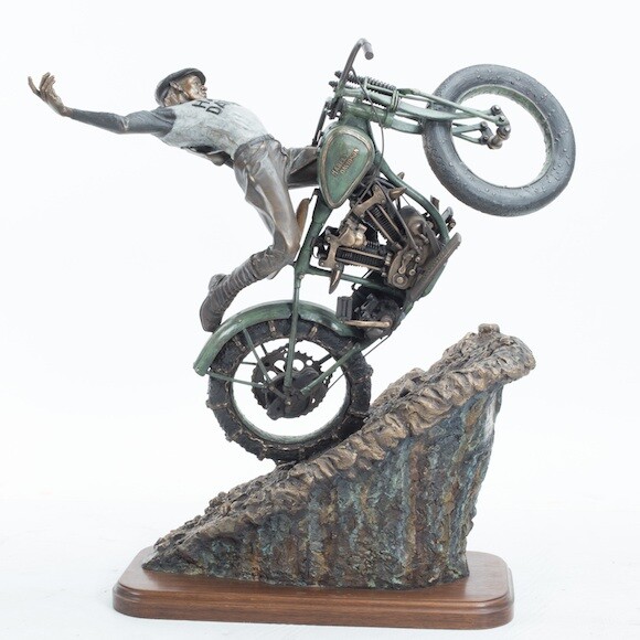 Jeff Decker,By the Horns, 2005, Bronze, 38 x 32 x 18, Courtesy of an anonymous lender, © Eddie Lee Photography