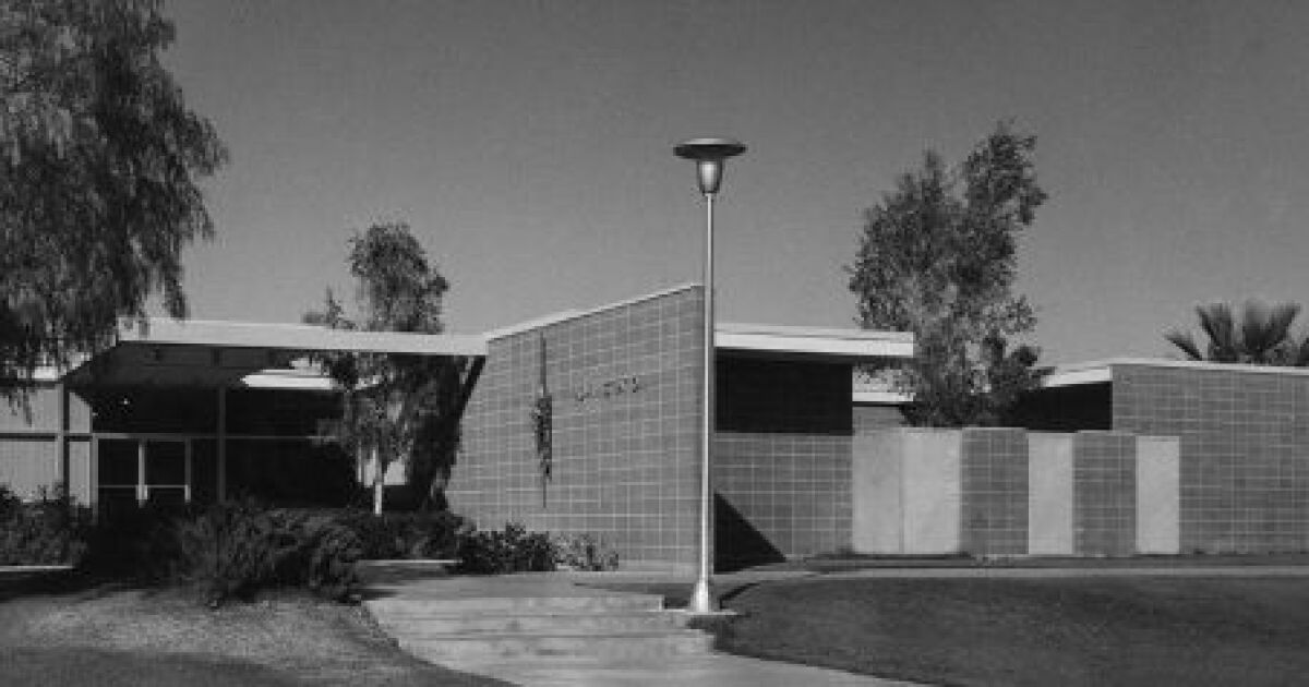 Destructing Modernism Palm Springs School Vs. Wexler Building