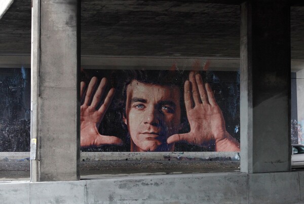 The recently restored Jim Morphesis Monument by muralist Kent Twitchell | Photo by Gil Ortiz