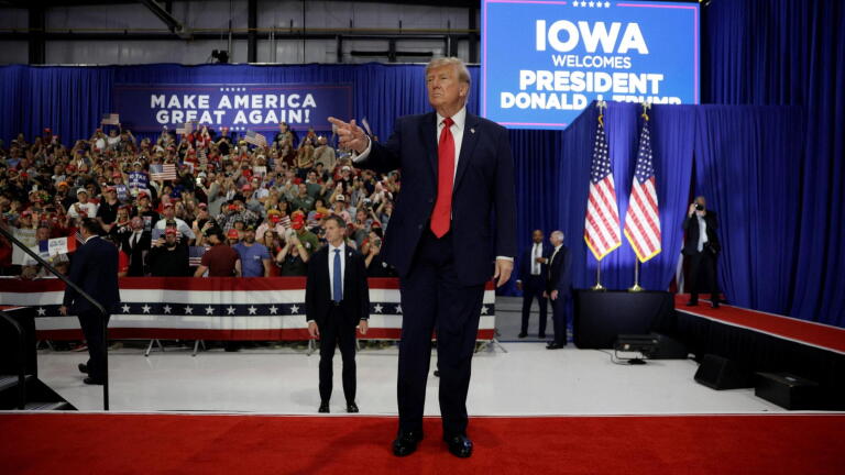 Trump orders suit to block Alaska results if GOP loses