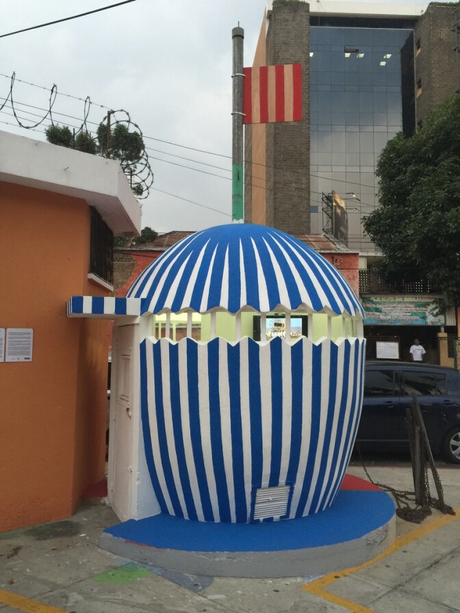 "Jugador como pelota, pelota como cancha" by Manuel Casanova 2015 | Courtesy of NuMu