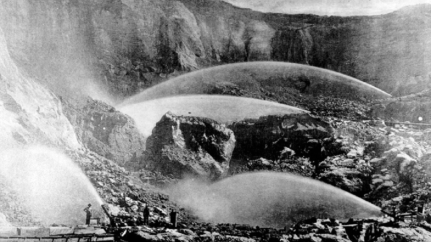 The pit at Malakoff Diggins during heyday of hydraulic mining. | Wikimedia Commons/Watkins Photo-Bancroft Neg. #8111/Creative Commons/Public Domain