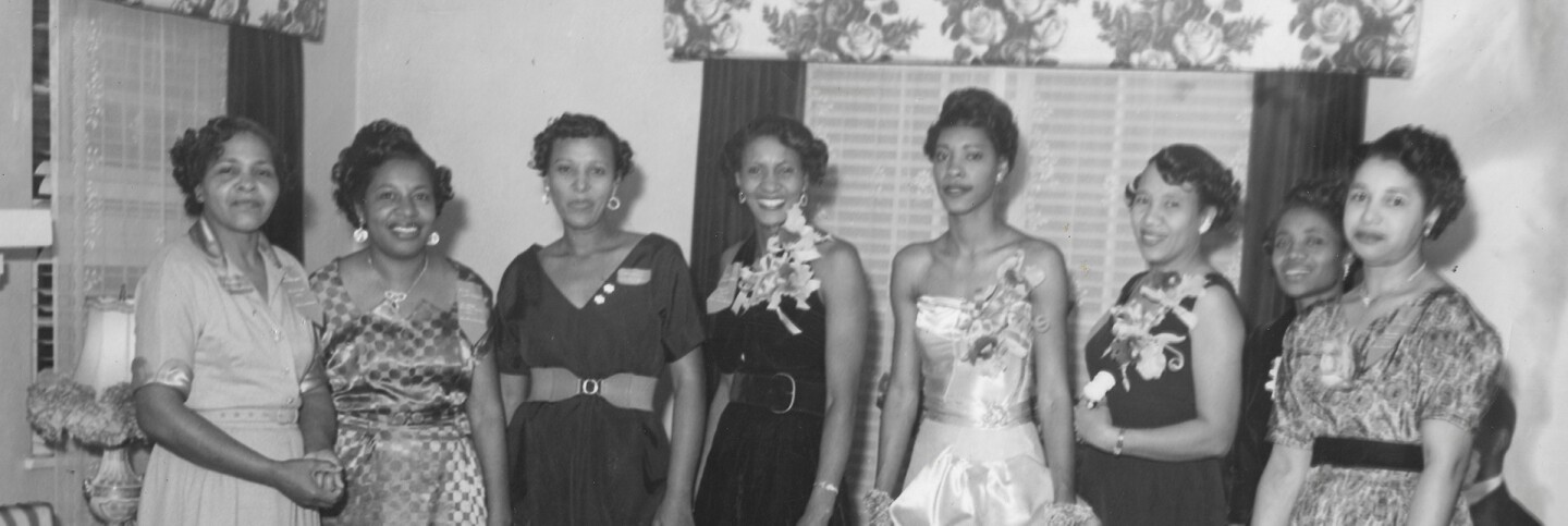 Les Uniques Social Club initiation ceremony of new officers at the Buckman home in Santa Monica, 1954. | Persil Lewis. Courtesy of the Quinn Research Center