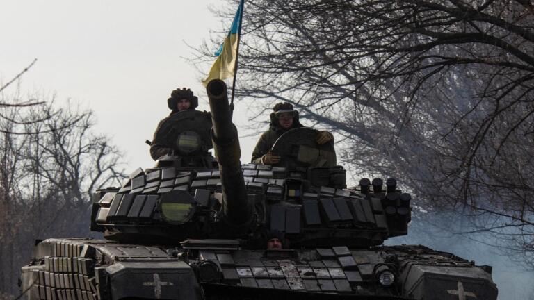 Western nations sending more arms to Ukraine, but not tanks