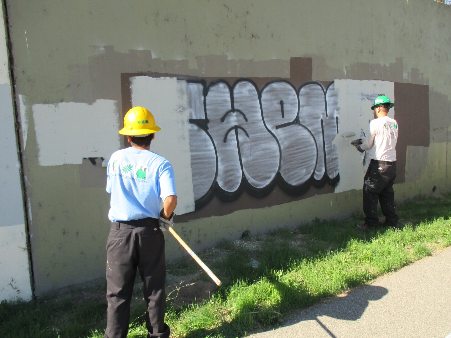 los angeles river corps graffiti buffing