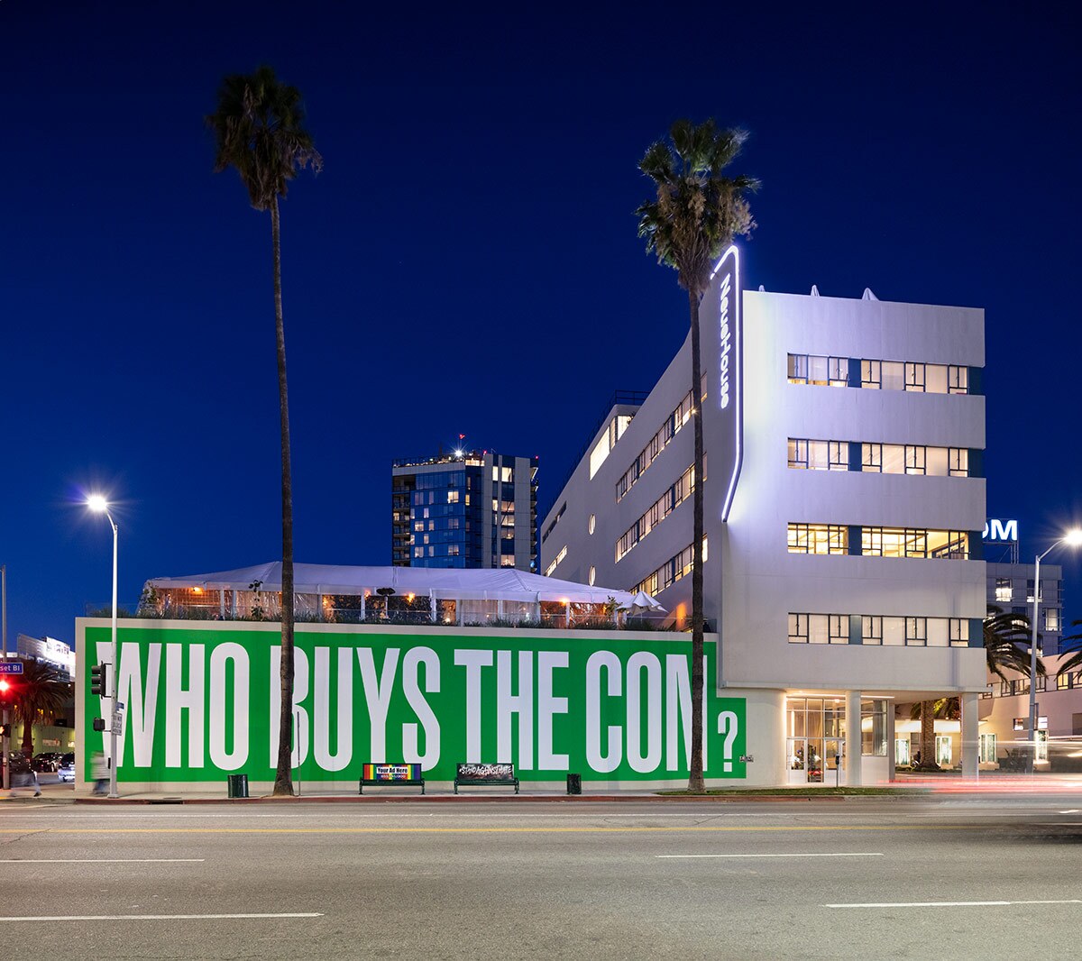 Barbara Kruger's new mural at the NeueHouse Hollywood reads "Who buys the con?" as part of her "Untitled (Questions)" project. | Fredrik Nilsen. Courtesy of NeueHouse Hollywood
