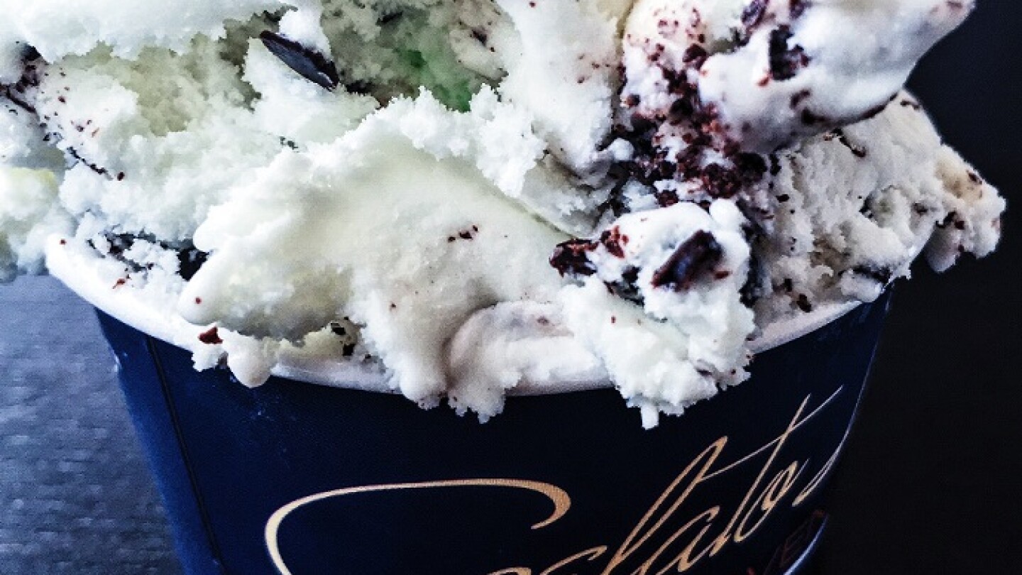 Bonaventura Gelato Lounge Stracciatella