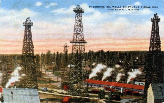 Circa 1926 postcard of Signal Hill. Courtesy of the Werner Von Boltenstern Postcard Collection, Department of Archives and Special Collections, Loyola Marymount University Library.<br />