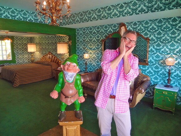 Los Angeles humorist and historian Charles Phoenix visits the Irish Hills suite at the Madonna Inn in San Luis Obispo. | Photo: Courtesy of Charles Phoenix.
