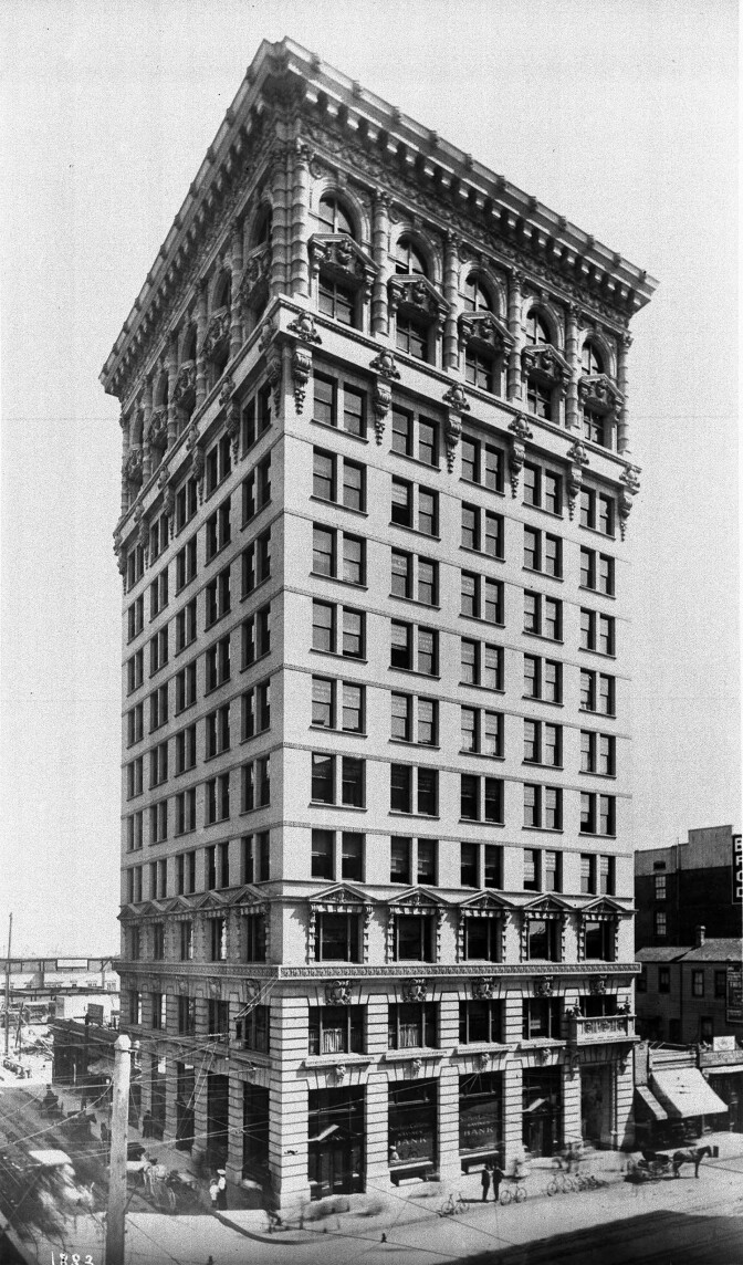 The Braly Block, shortly after its completion in 1904