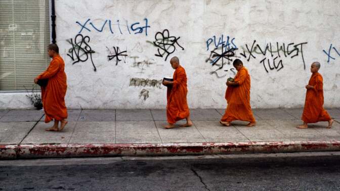 Vietnamese monks-in-training walk the streets of Koreatown | Don Farber