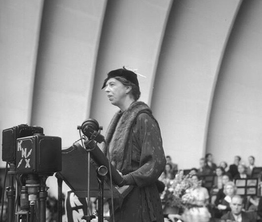 First Lady Eleanor Roosevelt spoke at the Hollywood Bowl in 1935. Courtesy of the Los Angeles Times Photographic Archive. Department of Special Collections, Charles E. Young Research Library, UCLA.