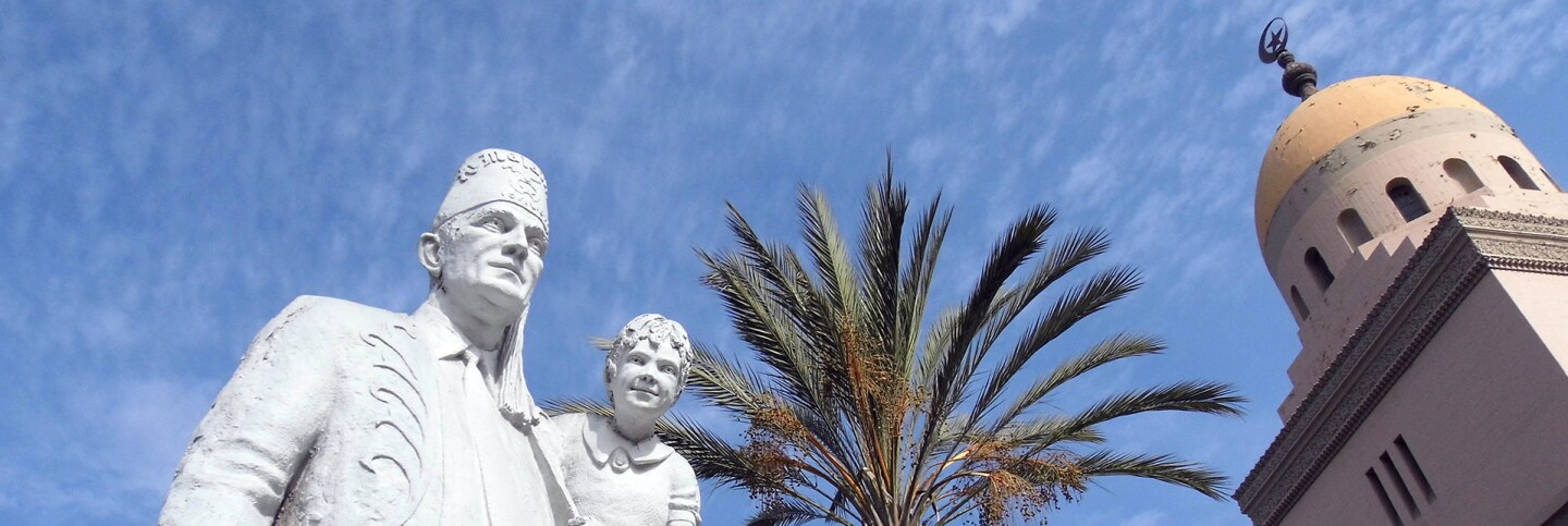 A sculpture at Shrine Auditorium and Expo Hall. | Sandi Hemmerlein
