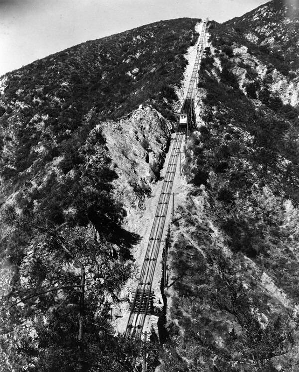 An aerial view of the Cable Incline rail tracks. | Courtesy of the Los Angeles Public Library