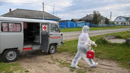 Russia struggles to get more people vaccinated