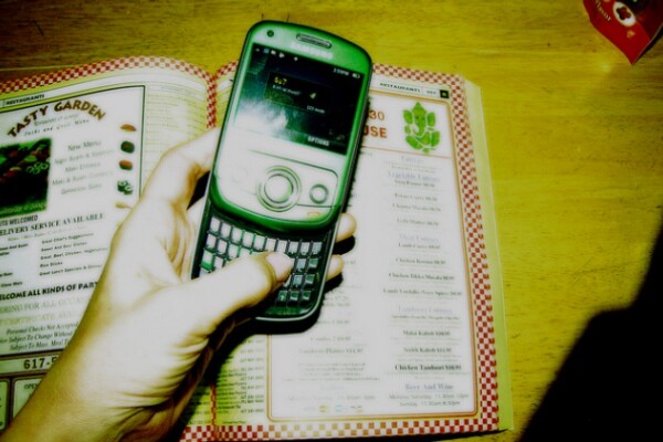 phoneapp1-600