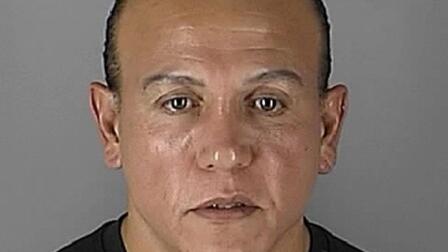News Wrap: Mail bomb suspect appears in federal court