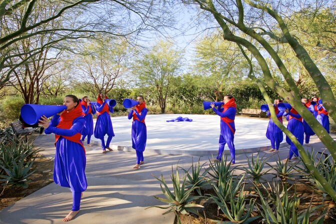 lita_albuquerque_-_hearth_performance_02_-_photo_by_osceola_refetoff.jpg