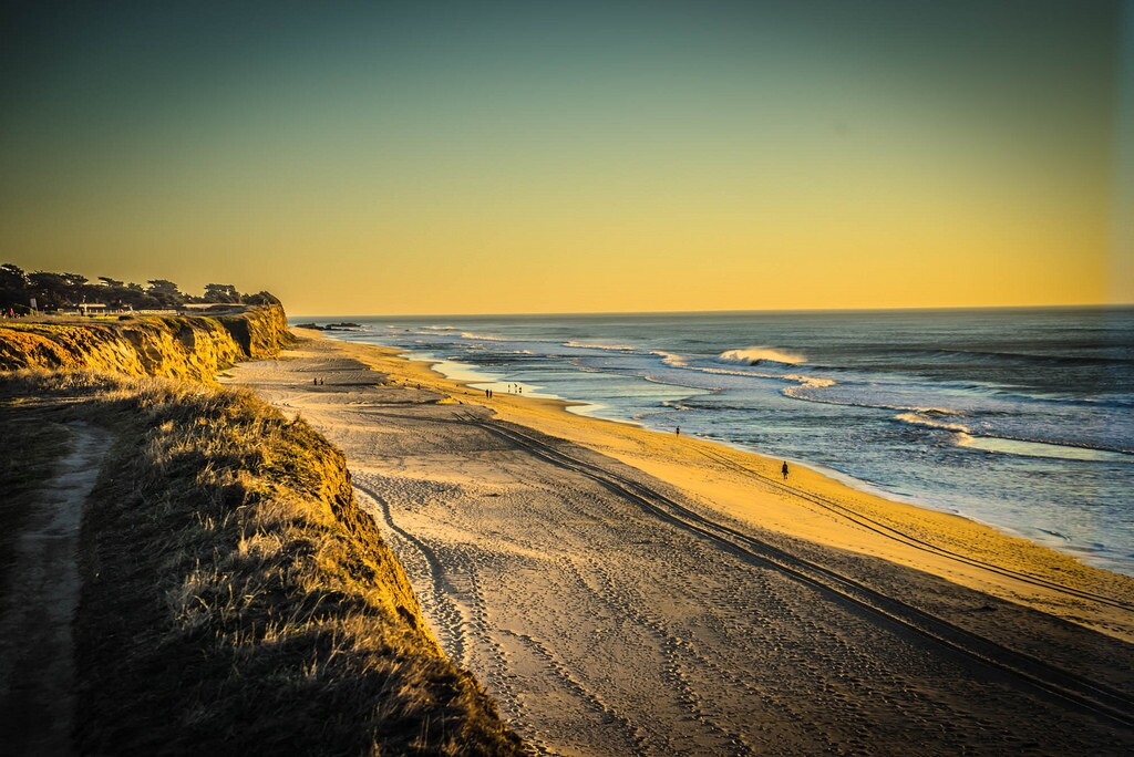 half-moon-bay-sand-3-7-16.jpg