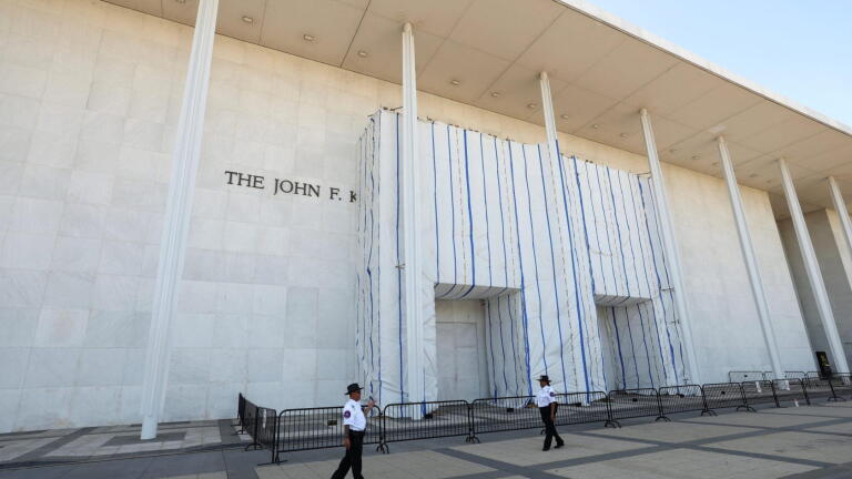 Trump-aligned Kennedy Center board votes to close