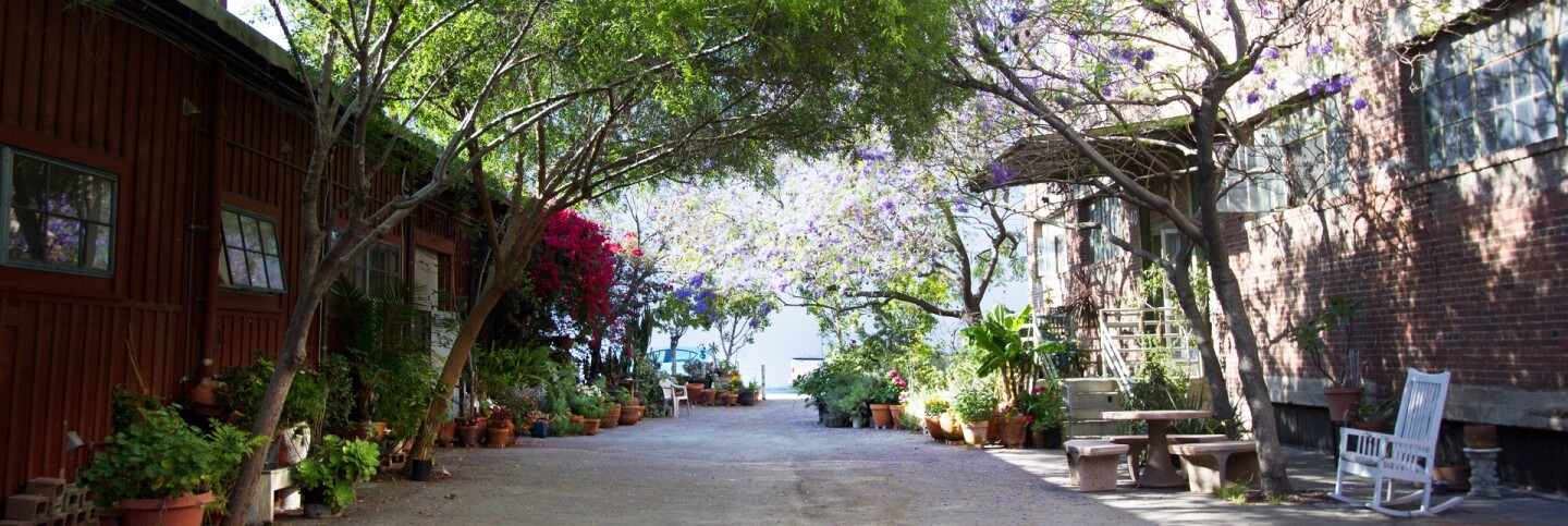 The courtyard between some of the buildings at the Santa Fe Art Colony. | Magali Gauthier